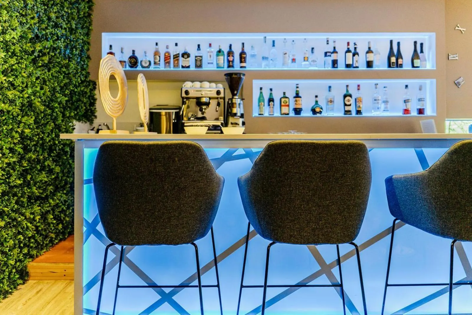 Confidence Hotel San Silvestro San Prospero 4*,