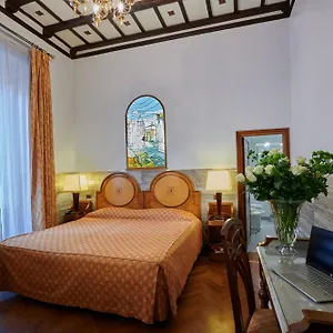Hotel Farnese Rome